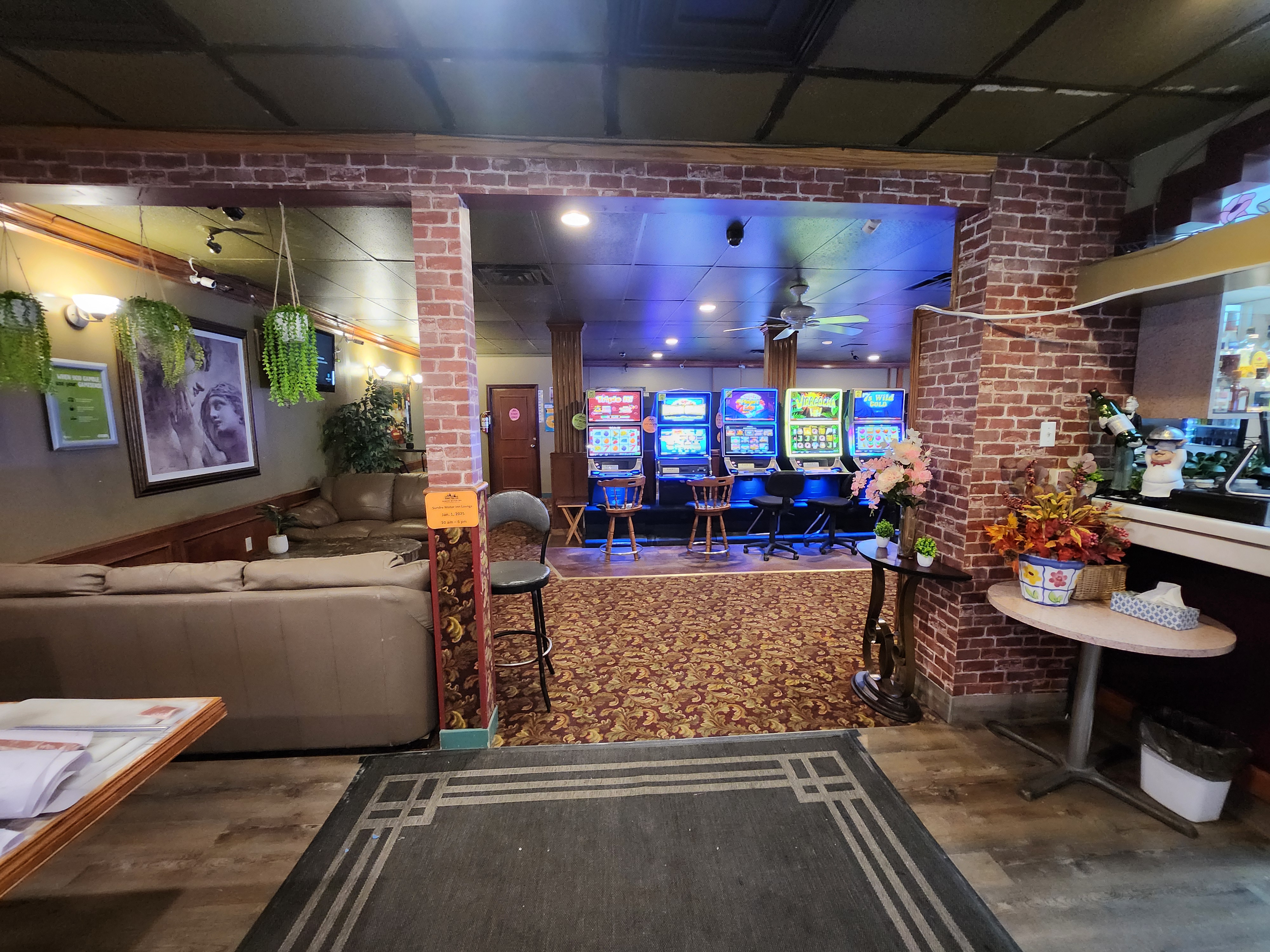 Sundre Motor Inn VLT Lounge